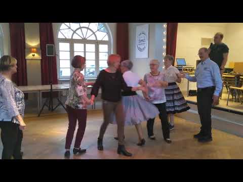 Tommy callt bei den Elbe Beach Hoppers