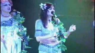 Mediæval Bæbes - Adam Lay Ibounden (live)