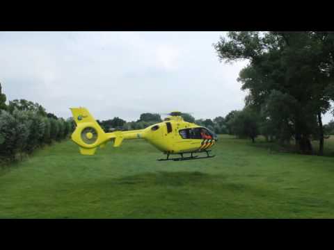Traumahelikopter komt in actie voor klein kindje in Boxtel, 11-06-2016