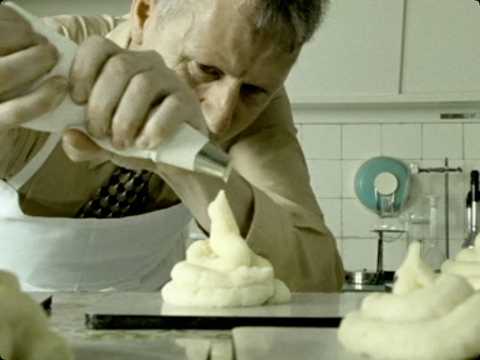 Heute trinken wir auf den Robidog – Feldschlösschen-Werbung