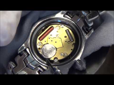 How to change the battery on a TAG Heuer Link Watch