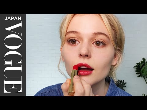新 "ゴシップガール "エミリー・アリン・リンドの赤リップメイク。|美麗的祕密 | VOGUE JAPAN (新「ゴシップガール」エミリー・アリン・リンドの赤リップメイク。| Beauty Secrets | VOGUE JAPAN)
