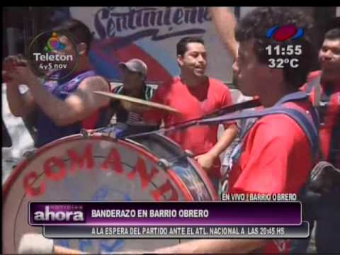 "Banderazo en Barrio Obrero" Barra: La Plaza y Comando • Club: Cerro Porteño • País: Paraguay