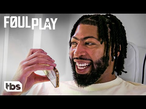 Mookie Betts Pranks Dodgers Manager Dave Roberts (Clip) | Foul Play with Anthony Davis | TBS