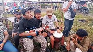 Download lagu (Hati kecil kaum jalanan) cover punk tasikmalaya mp3 Download lagu (Hati kecil kaum jalanan) cover punk tasikmalaya mp3