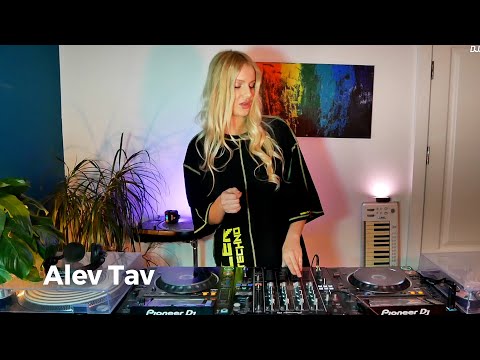 Alev Tav - Live @ DJanes.net 12.7.2022 / Tech House DJ Mix