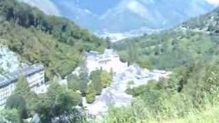 preview picture of video 'Eaux-Bonnes, Pyrenees, France.'