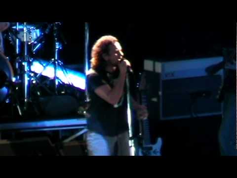 Pearl Jam - Severed Hand (New York '10) HD