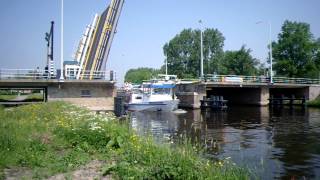 preview picture of video 'Brugopening Hooghkamerbrug Basculebrug/ Basculebridge Voorschoten'