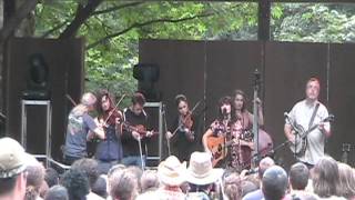 2007 Northwest String Summit (sat) - Uncle Earl - Wallflower--Now Is The Hour