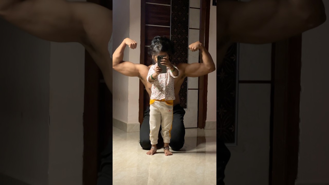 Kushaani pose nodi 🔥😂 #varunaradya #love #youtubeshorts #comedy @VarunAradya31