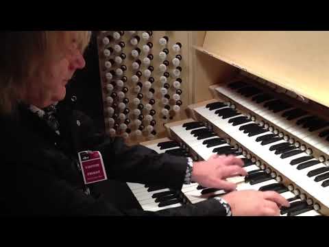 Yes Miscellany: 4/13/12 - Sydney - Geoff Downes at the Sydney Opera House - Tempus Fugit