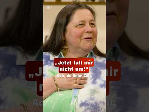 Verkäuferin kriegt Schnappatmung wegen überwältigender Expertise! | Bares für Rares #shorts