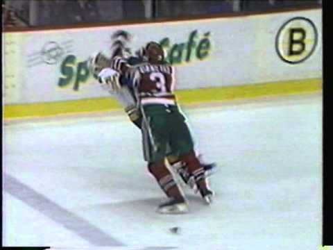 [Vintage] Ken Daneyko nails John Carter