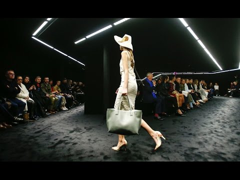 Loewe | Fall Winter 2017/2018 Full Fashion Show | Exclusive