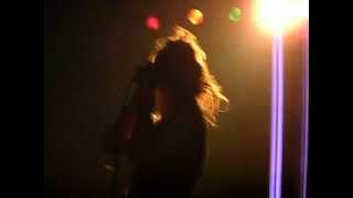 QueenAdreena (clip) @ Colchester 18/10/2005 Under A Floorboard World