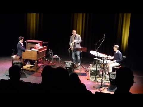 Twogether feat. Peter Hermesdorf - Brothers