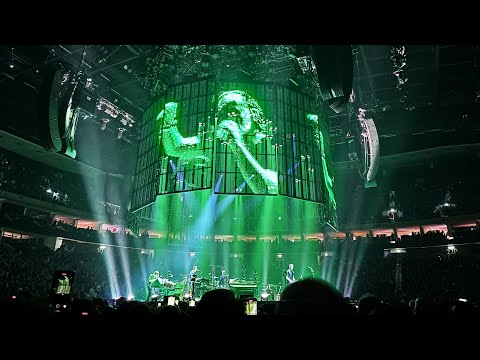 Inside Radiohead’s Arena Production | Sound, Light & Kinetics