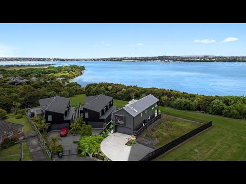 30A Fernwood Place,  Wai O Taiki Bay | Kelly Midwood