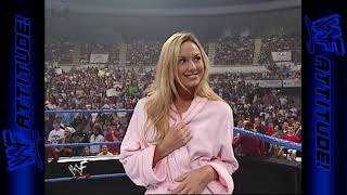 Torrie Wilson vs. Stacy Keibler - Bikini Contest | SmackDown! (2001)