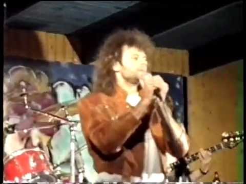 Igo / Remix - Meitenei kafejnīcā