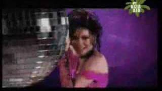 Download lagu Dewi Sandra - Melayang mp3