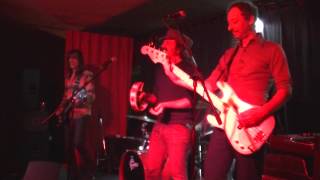 GLI AVVOLTOI - Eh Eh Ah Ah - Puoi Girare Il Mondo Con Chi Vuoi - Sinister Noise - 06-02-2015