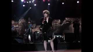 K.T. Oslin - Hey Bobby (Live at Farm Aid 1990)