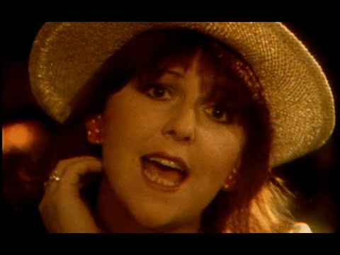 Moonlight Shadow [Official music video] - Mike Oldfield feat Maggie Reilly (HD/HQ)