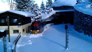 preview picture of video 'Roulement hivernal rame Goldenpass, Swiss Vapeur Parc'
