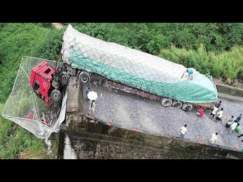 Amazing Dangerous Idiots Dump Trucks Driving Skill, Fastest Heavy Equipment Excavator Operator Fails