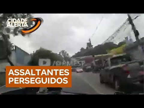 Flagrante: assaltantes são perseguidos pela polícia depois de furtarem moto em SP
