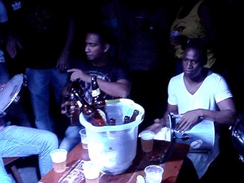 Roda de samba com Grupo Fm Brasil....