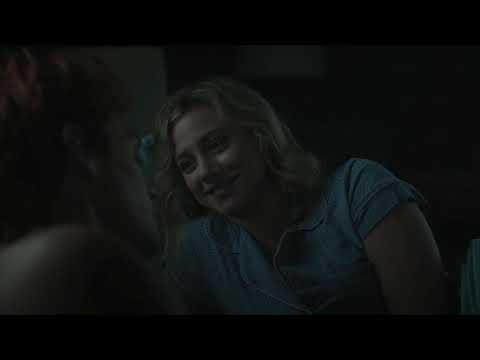 Betty comforts Archie after a nightmare | 6x01