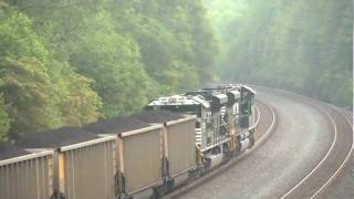preview picture of video '(5)  NS SD70ACe's Forcing Coal Loads Up The West Slope @ Cassandra  July 18  2011'