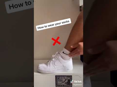 How to wear your Nike socks