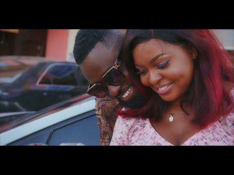 Akwaboah Ft  Medikal - Picture [Official Music Video]