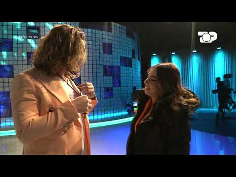 Viktori josh Irisin , i hap pallton – Për’puthen prapaskena