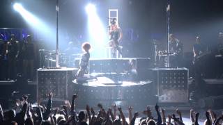 Rihanna feat  Britney Spears   S&amp;M Live at Billboard Music Awards 2011 HDTVRip 720p