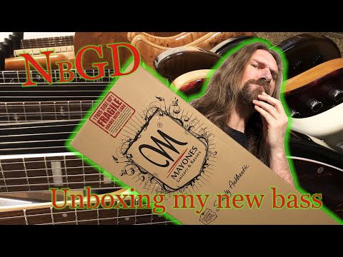 Unboxing my new Bass - Mayones Jabba 422 PJ VW