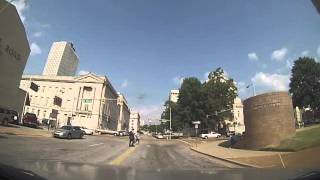 How not to walk across the street at 201 Poplar.
