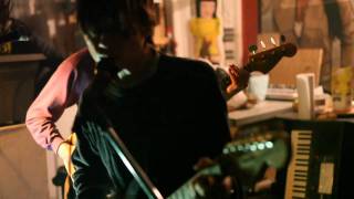 Melted Toys - "Come On"