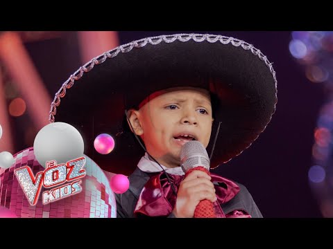 Santiago de Jesús canta ‘La De La Mochila Azul’ - Audiciones a ciegas | La Voz Kids Colombia 2024