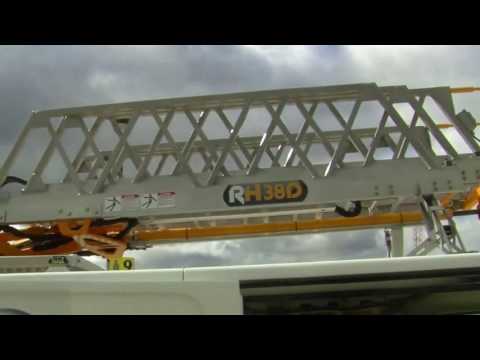 Vickar Nissan equipped with an RH38D (RH-Ladder/ Équipements RH)