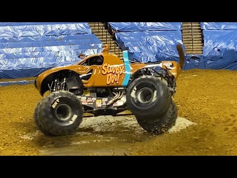 Monster Jam - Scooby Doo (Linsey Read) WINNING Donuts Sunrise 2021 (Show 3)