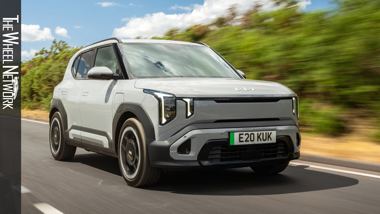 2027 Kia EV2 ‘GT-Line’ 61.0 kWh | Wolf Grey | Driving, Interior, Exterior (UK Spec)