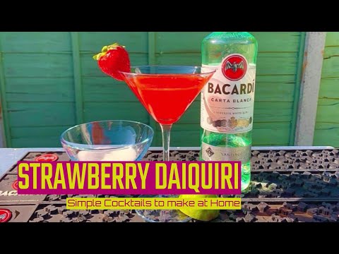 Easy Cocktails at Home: Fresh Strawberry Daiquiri