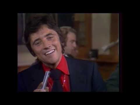 Sacha Distel - Raindrops keep fallin' on my head / Toute la pluie tombe sur moi