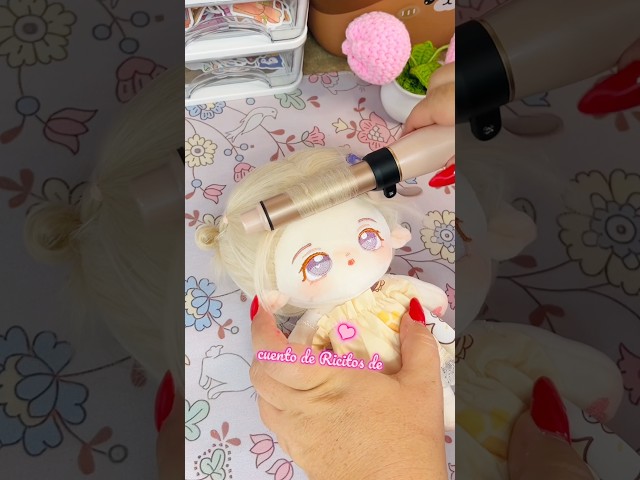 Vídeo relacionado con Conjunto de Ropa para Muñecas 17cm, Rosa Lazo Pijama de Muñeca con Antifaz Bonito y Suave Accesorio Peluche para Coleccionistas Aficionados Decoración y Exhibición