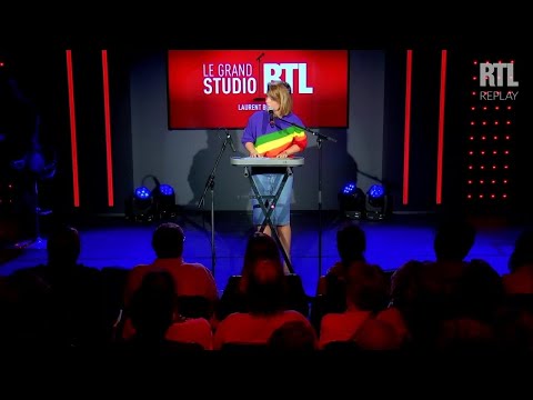 Laurie Peret - Childbirth - Le Grand Studio RTL Humor